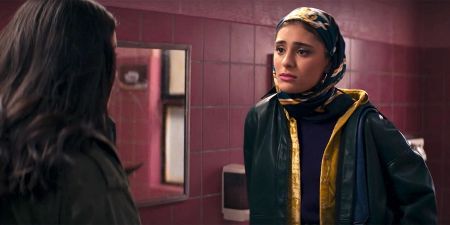 Nakia Bahadir talking with Kamala in washroom
